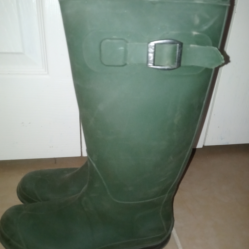 Rain boots